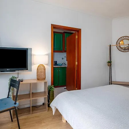 Renovated Feb25 Clerigos Cozy Balcony With Self Check In Apartment Porto Exterior photo